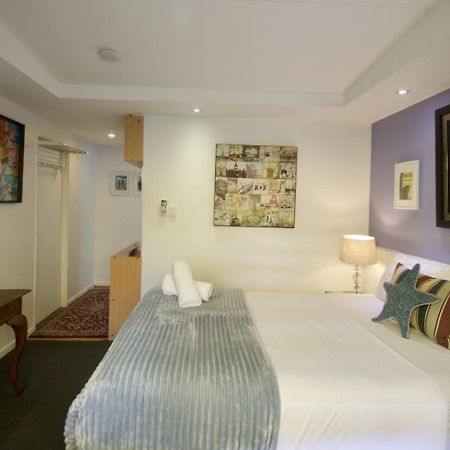 Hideaway Noosa Men Only Beach Resort بيرجيان بيتش المظهر الخارجي الصورة